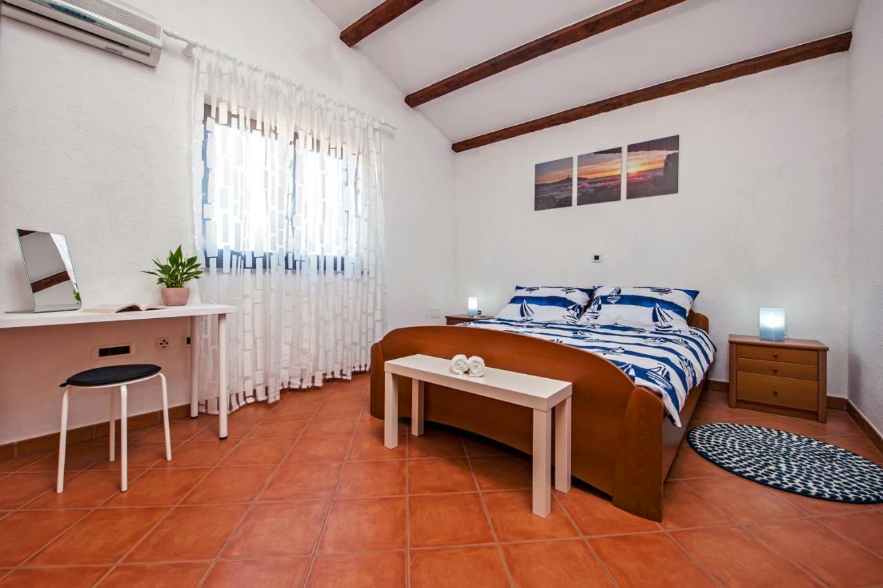 Apartment Bora Rovinj Exteriör bild