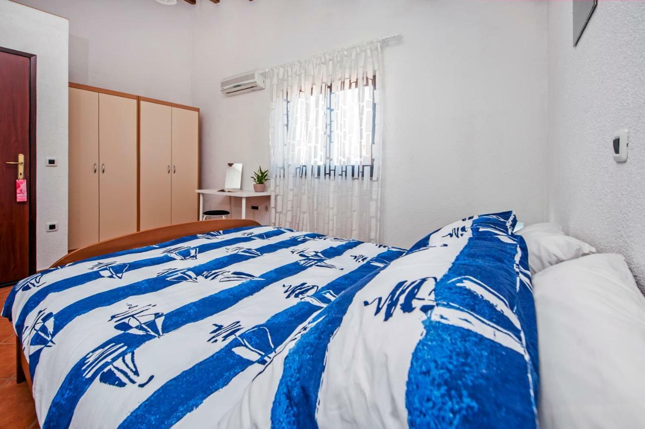 Apartment Bora Rovinj Exteriör bild